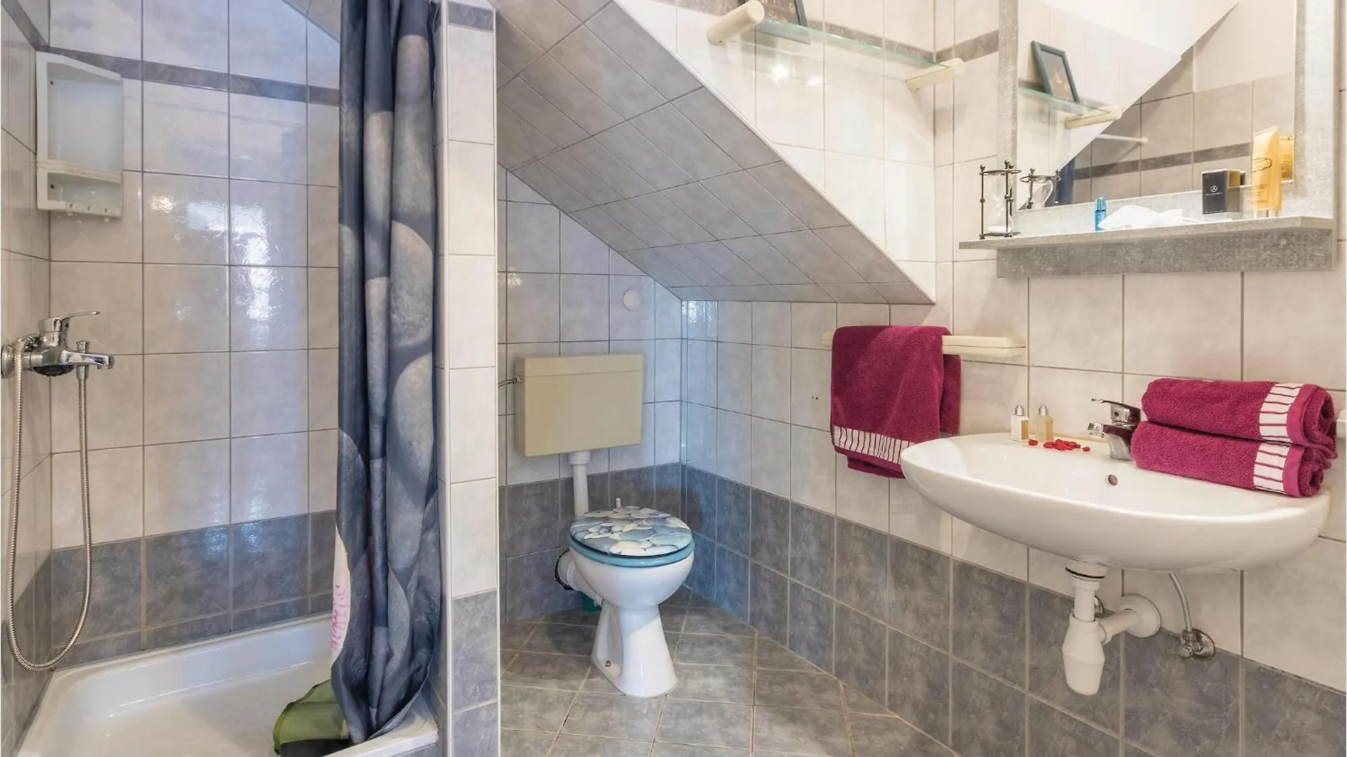 3 Bedroom Pet Friendly Apartment In Pula Croatia