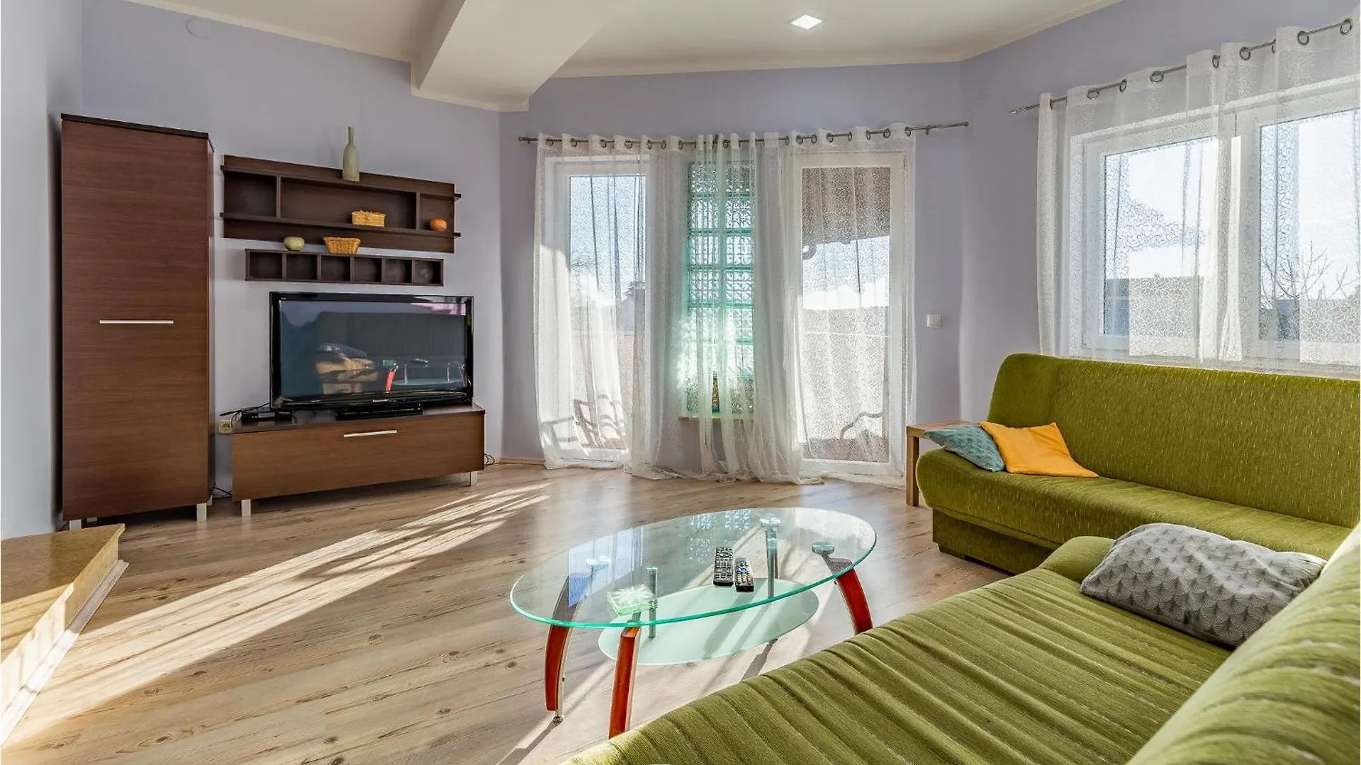 3 Bedroom Pet Friendly Apartment In Pula