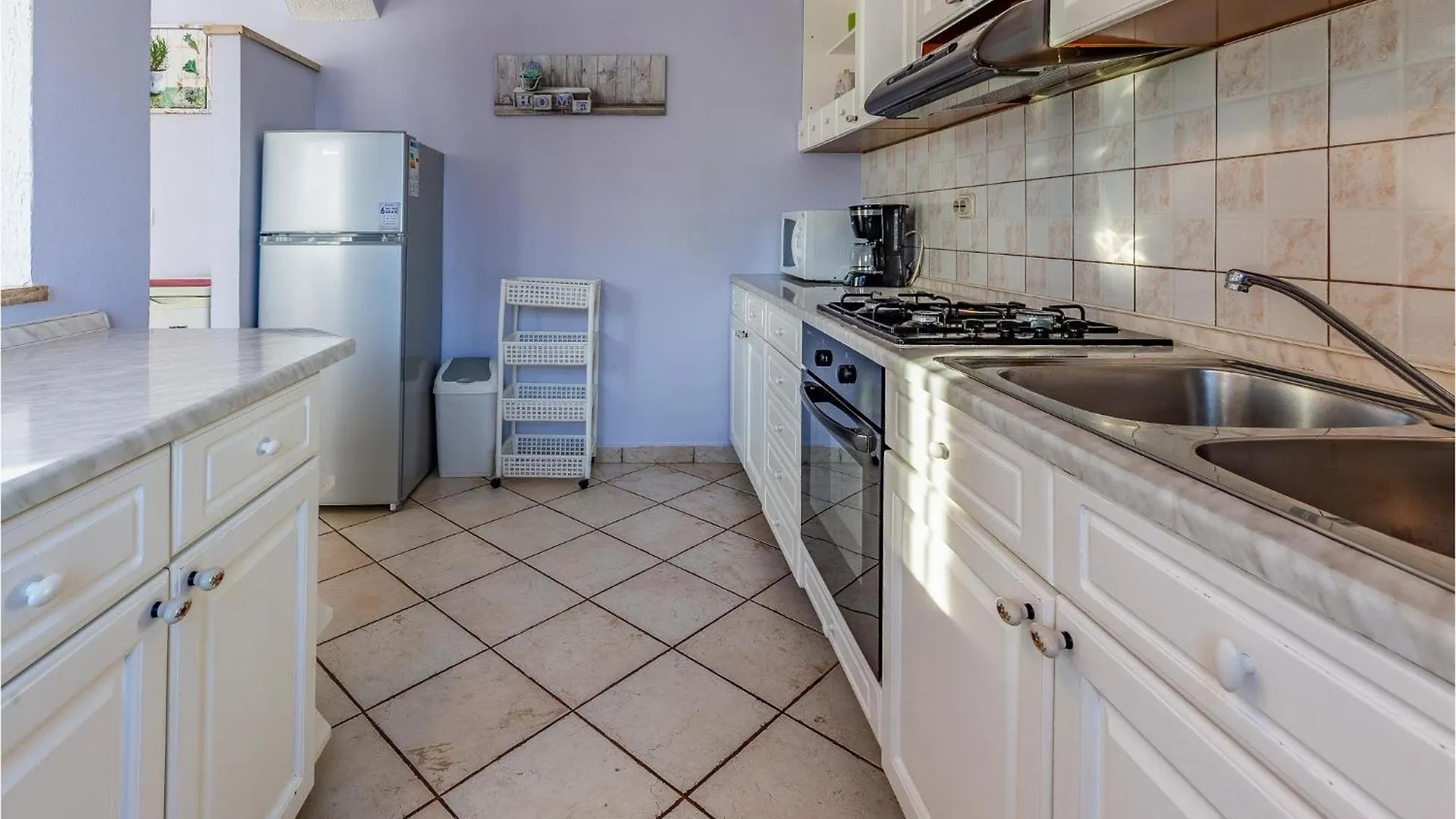 3 Bedroom Pet Friendly Apartment In Pula